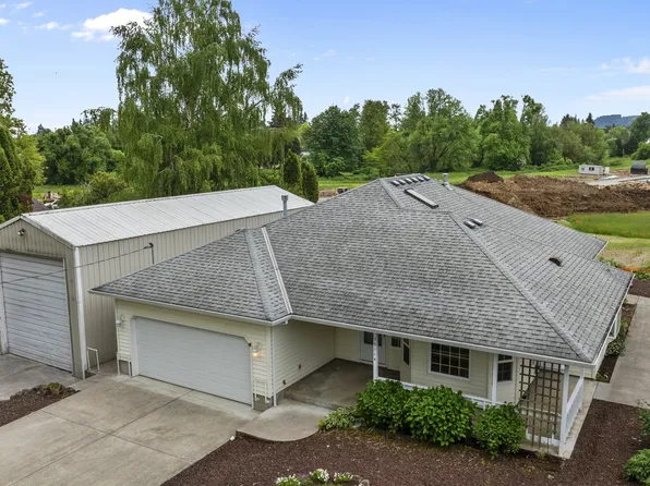 33114 SW Jp West Rd, Scappoose, OR 97056