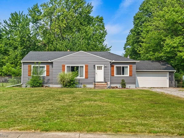6366 Engle Rd, Brookpark, OH 44142