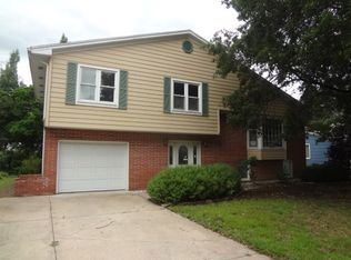 1321 Prairie Park Ln, Emporia, KS 66801