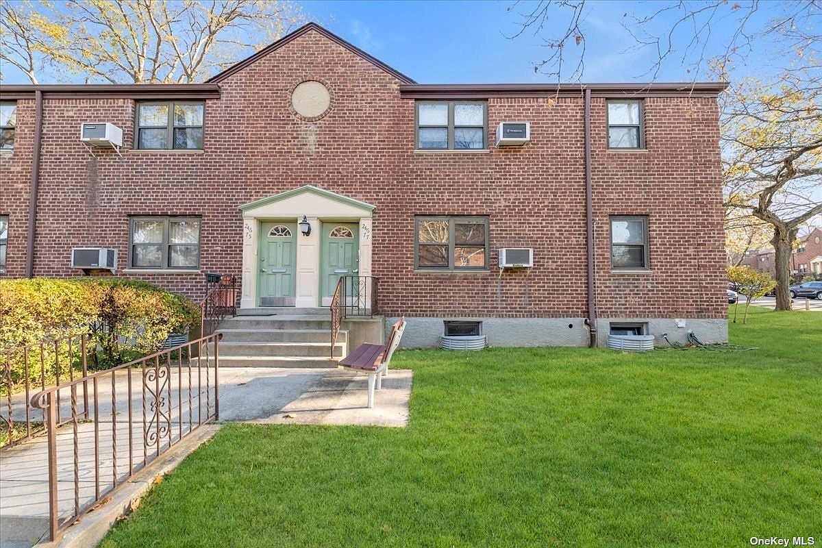 24677 57 Drive UNIT Lower, Little Neck, NY 11362 Zillow