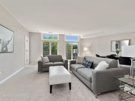 5th image of 578 Roger Williams Ave APT 305