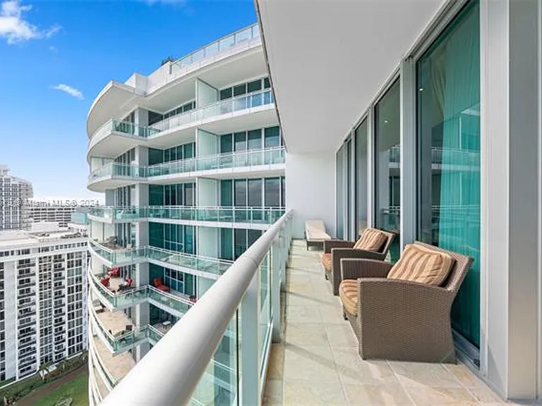 10295 Collins Ave #1605 — Photo 38