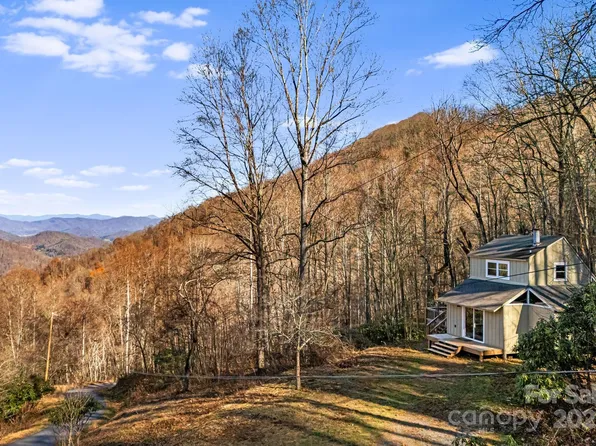 1877 Secluded Valley Rd, Marshall, NC 28753