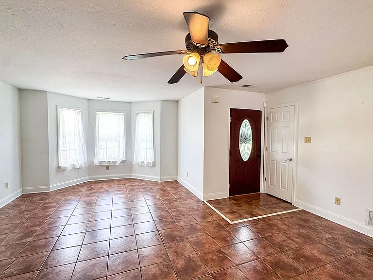 82 Wilkinsville Rd — Photo 13