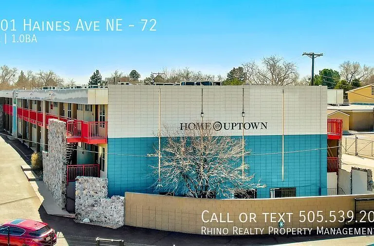 Home @ Uptown — Photo 14
