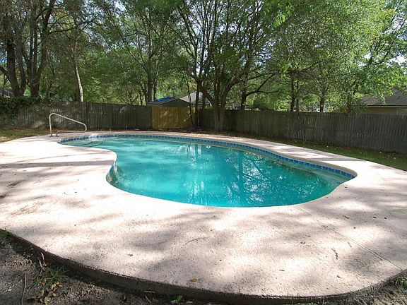 27 Pool (1)