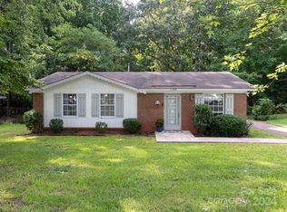 1140 Milan Rd, Charlotte, NC 28216