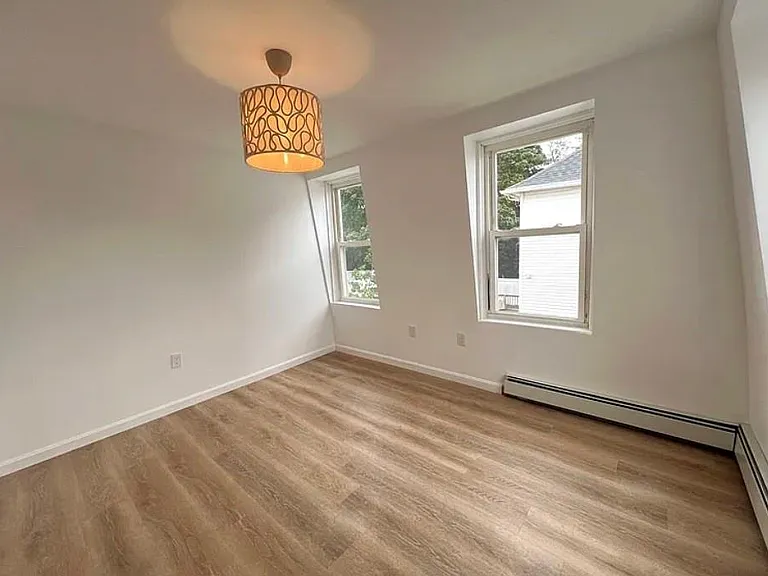 9 Turner Ave #2 — Photo 17
