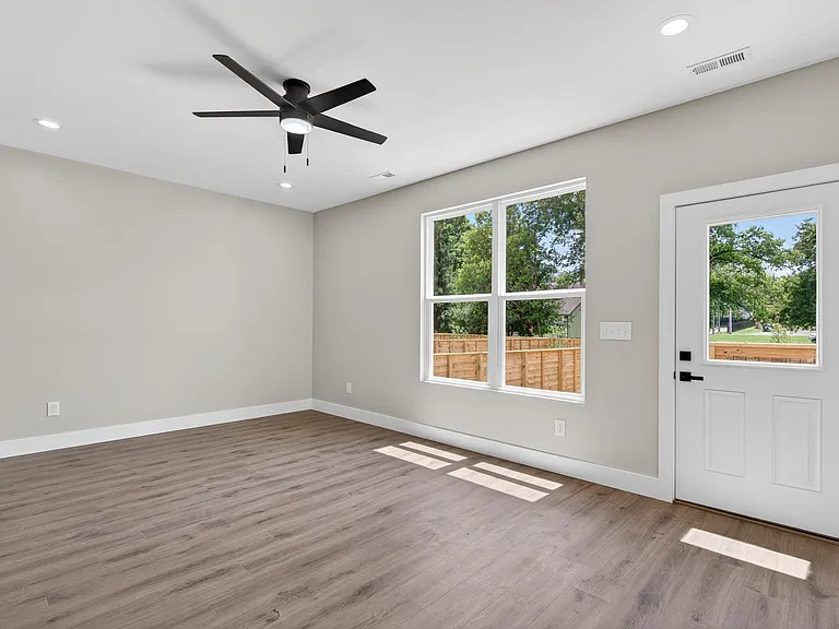 5207 Camelia Rd #5207 — Photo 5