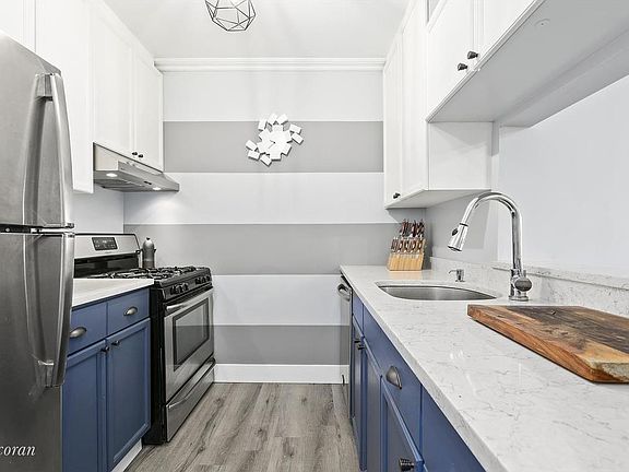 4th image of 4-74 48th Avenue #15K