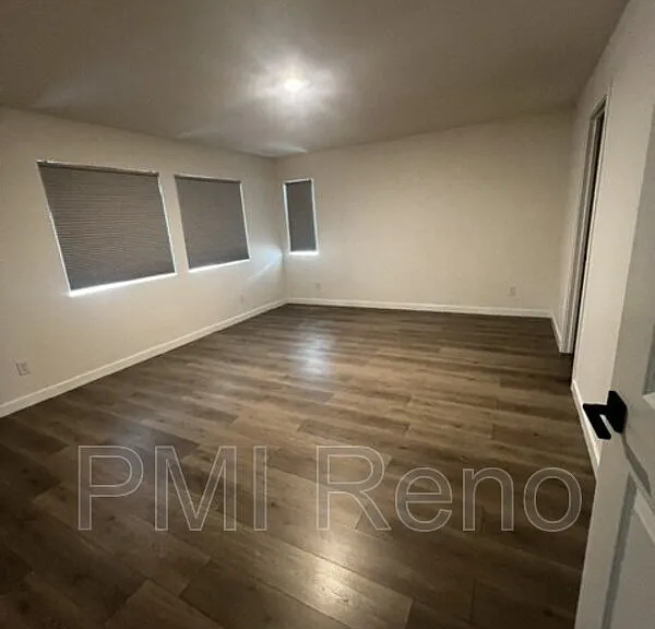 8880 Portia Dr — Photo 7