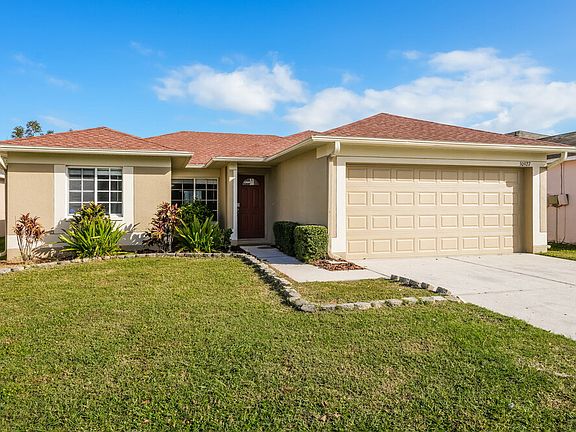 3rd image of 30927 Midtown Ct
