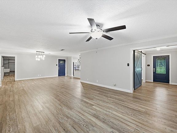 4th image of 8594 Morgan Ln