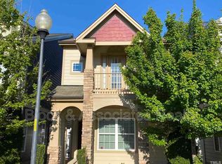 975 Branch Line Ln, Apex, NC 27502