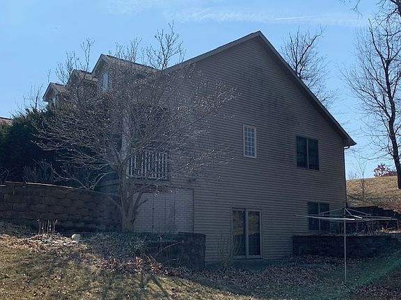 4th image of 1301 Woodland Ct