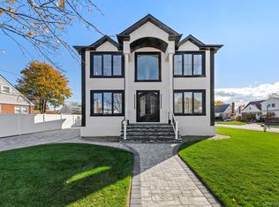 1035 Glen Drive, Franklin Square, NY 11010