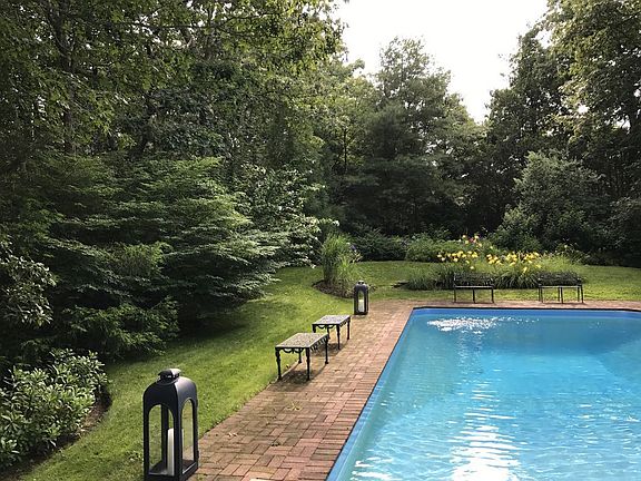 3rd image of 14 Cooper Ln
