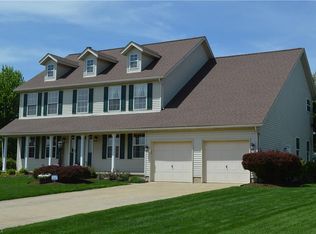 546 Brookstone Ct, Akron, OH 44321