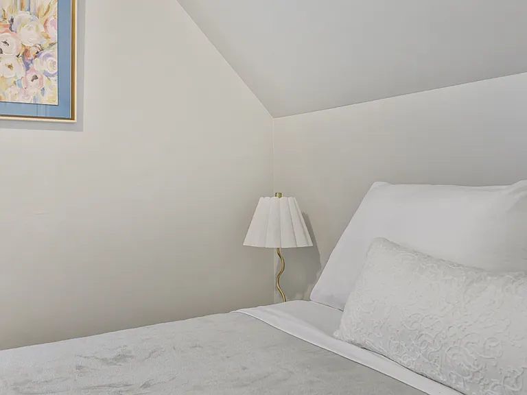 1304 Dean St — Photo 13