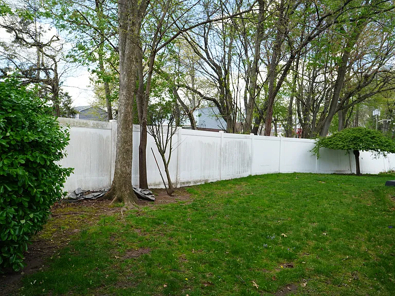 605 Briarcliff Ave #2 — Photo 9