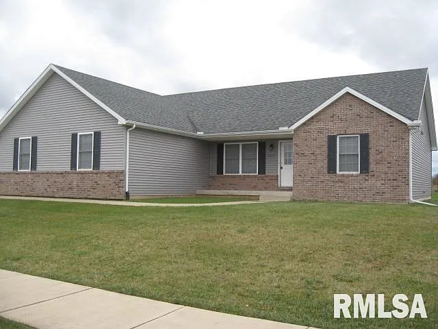 10727 Glenfield photo 1