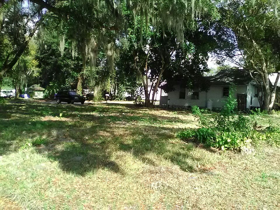 2nd image of 595 W Vine St