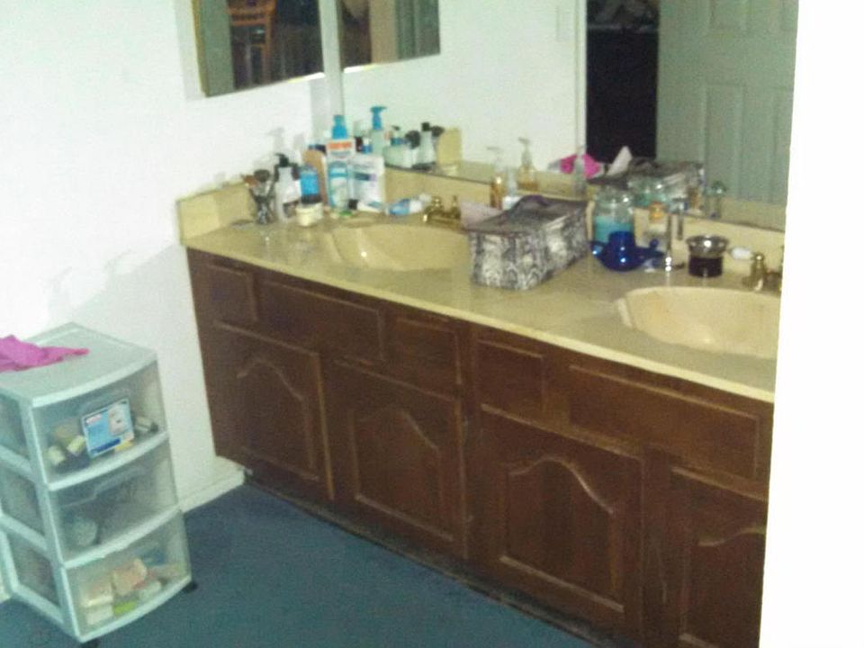 1st image of 6641 W Poinsettia Dr