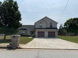 4072 English Valley Dr, Ellenwood, GA 30294
