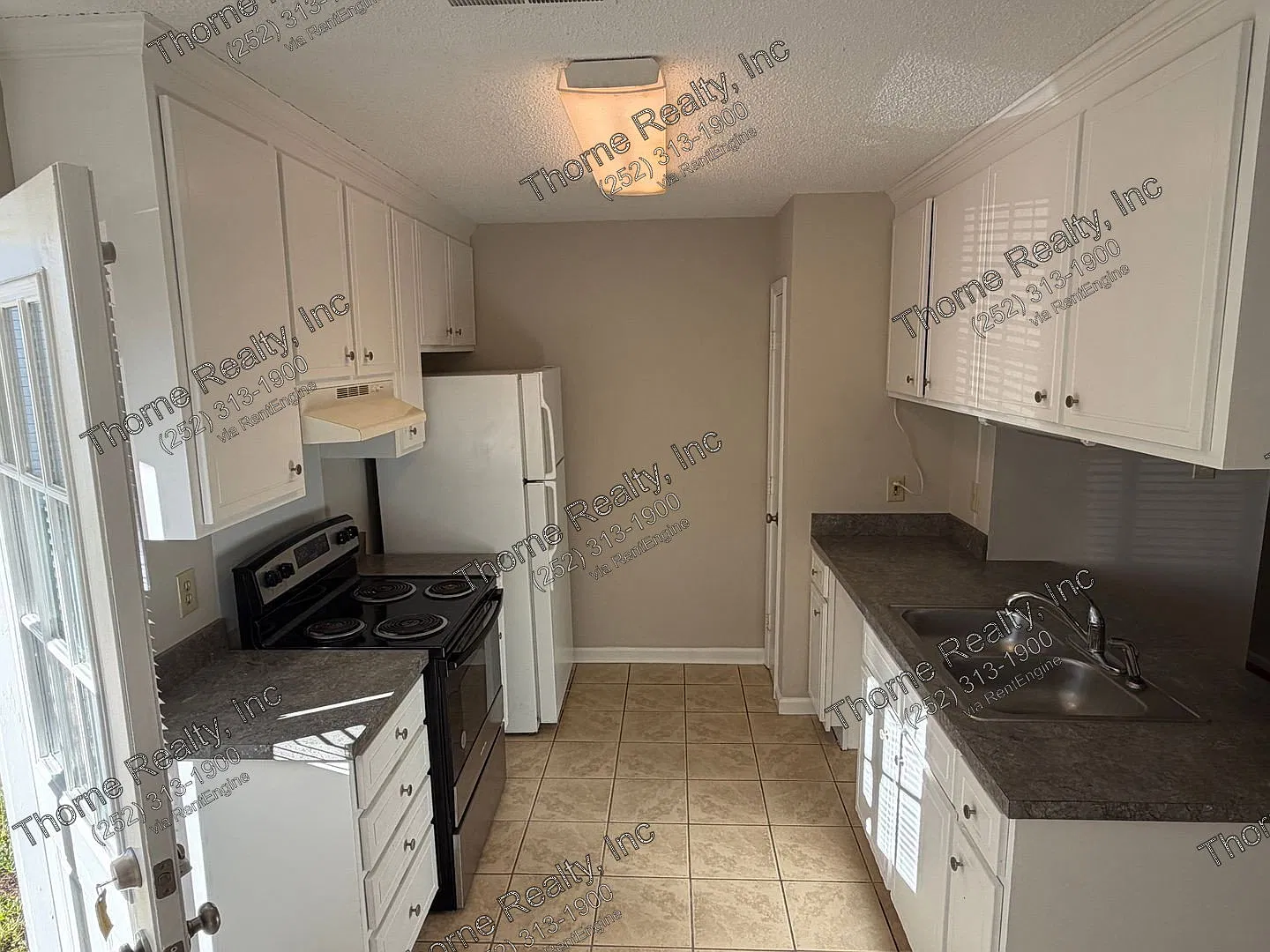 2 bed, 2.0 bath, 1026 sqft, $1,250 — Photo 2