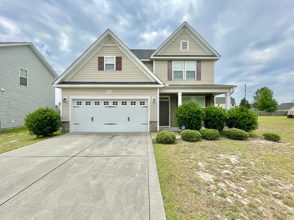 5849 Crepe Myrtle Dr, Hope Mills, NC 28348