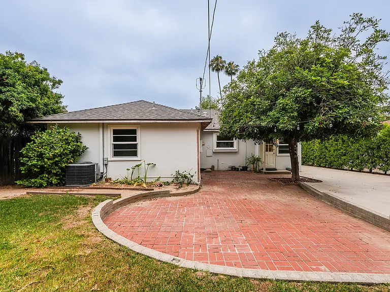 1215 Meadowbrook Rd — Photo 41