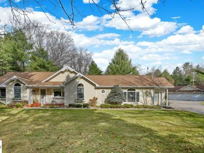 4040 W Pinewood Dr, Roscommon, MI, 48653