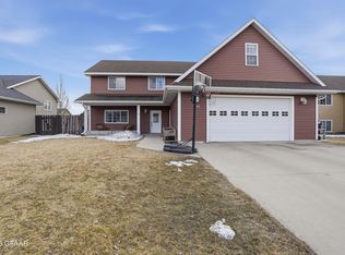 2189 41st Ave S, Grand Forks, ND 58201