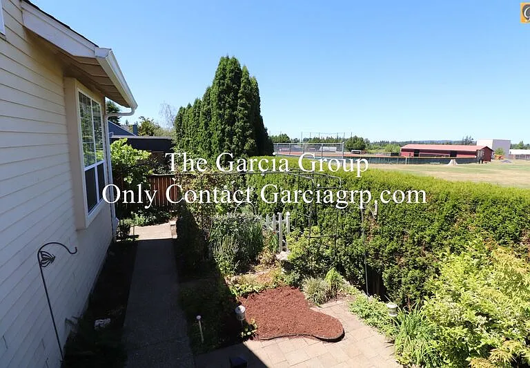 8955 SW Iowa Dr — Photo 52