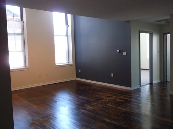 351 Pine St APT 106, Danville, PA 17821