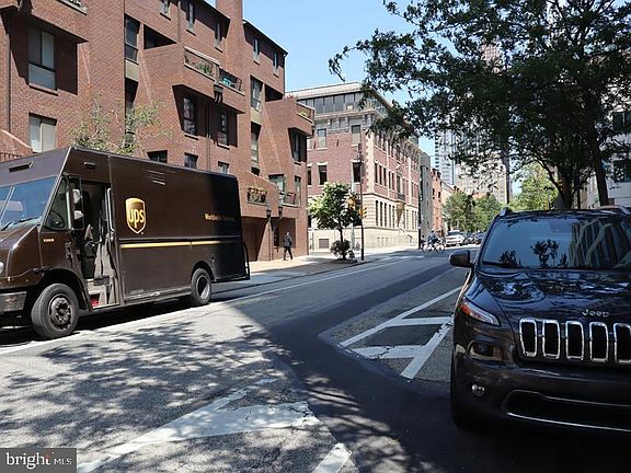 4th image of 2200 Arch St APT 906
