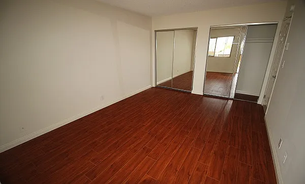 301 Knob Hill Ave. — Photo 17