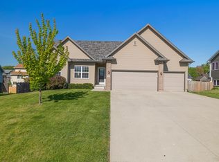4134 Easter Bay Ct, Des Moines, IA 50320