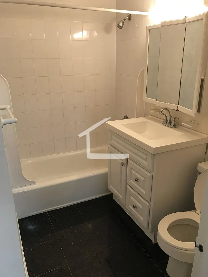 1-Bed w/H&HW Allston @ Linden & Brighton — Photo 4