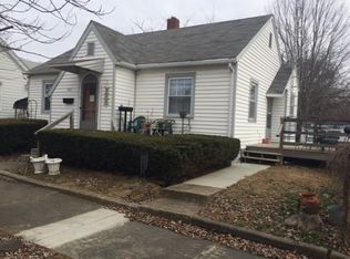 602 3rd St, Carmi, IL 62821