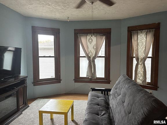 3rd image of 1134 Kirkwood Blvd