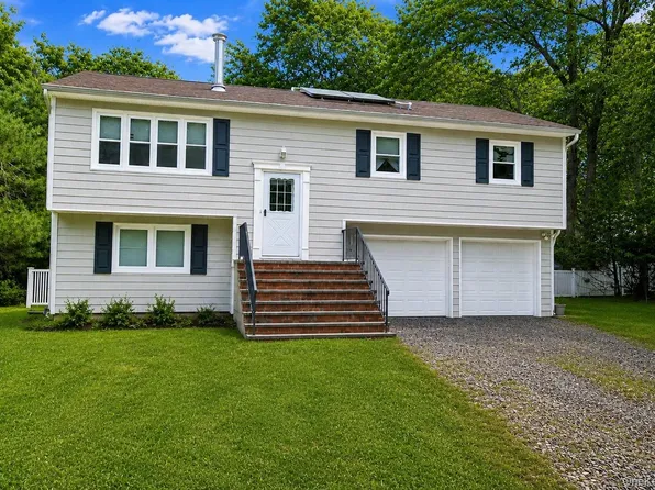 191 Old Willets Path, Smithtown, NY 11787