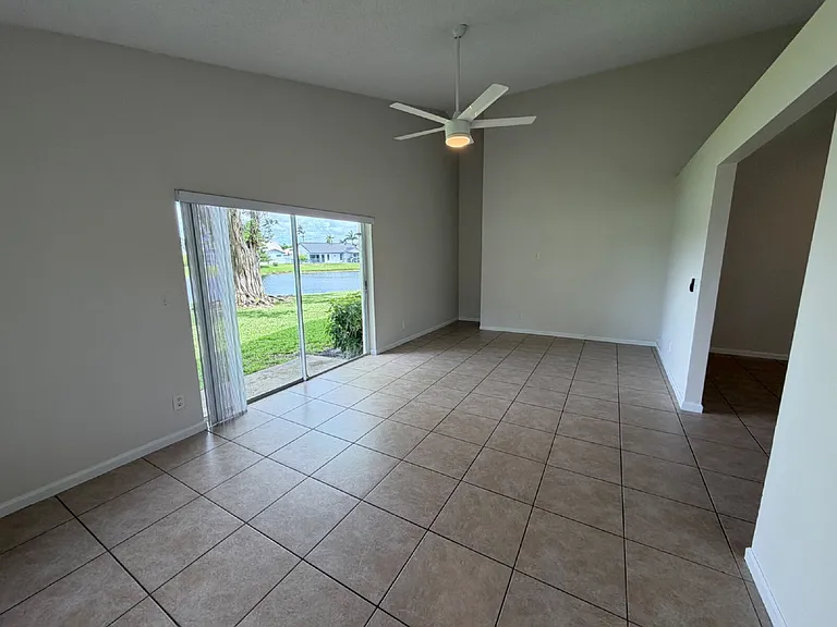 8657 Rosalie Ct — Photo 21