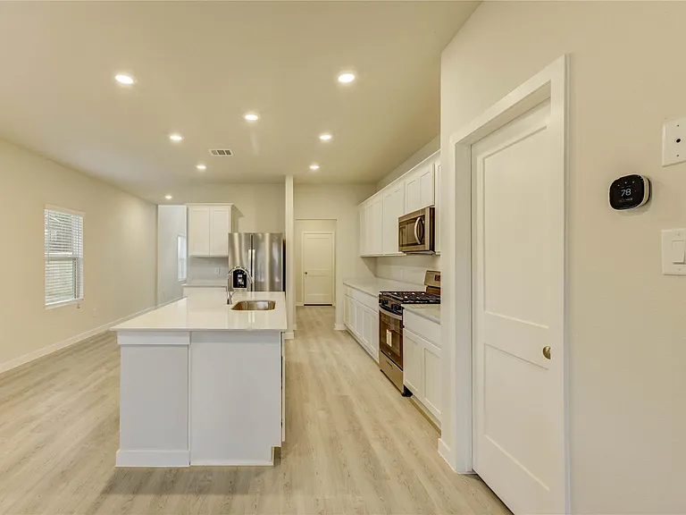 21526 George Wayne Way — Photo 9