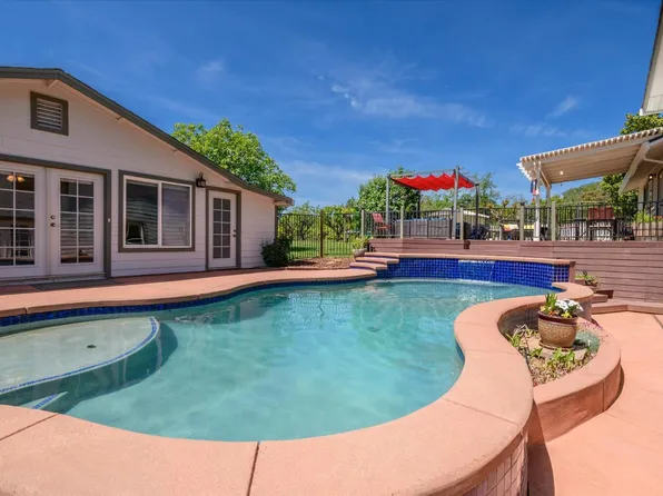 3610 Loma Dr, Shingle Springs, CA 95682