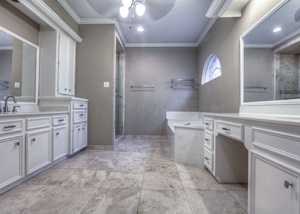 1st image of 3026 Willow Terrace Dr