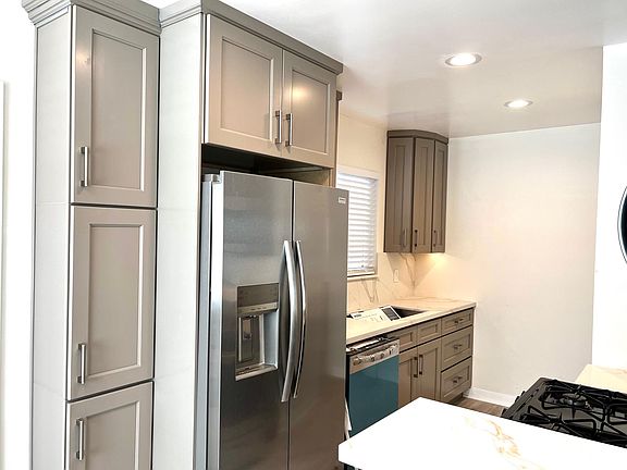4th image of 5126 Colfax Ave #2