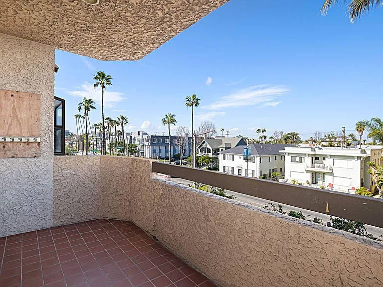 1230 E Ocean Blvd #601 — Photo 29