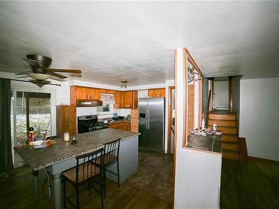 3rd image of 221 Crescent Garden Dr