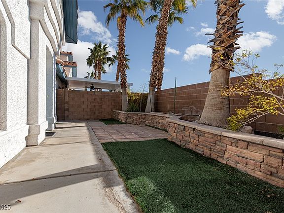 4th image of 924 Angel Star Ln